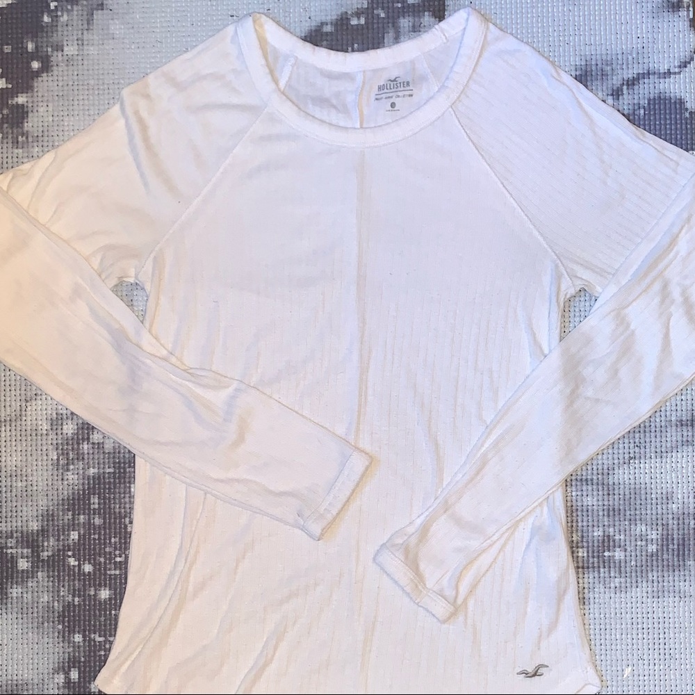 Size Small Hollister Long Sleeve Tee